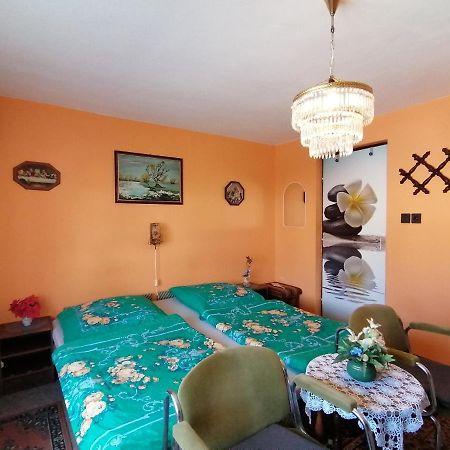 Ildiko Vendeghaz Heviz Apartment Exterior photo