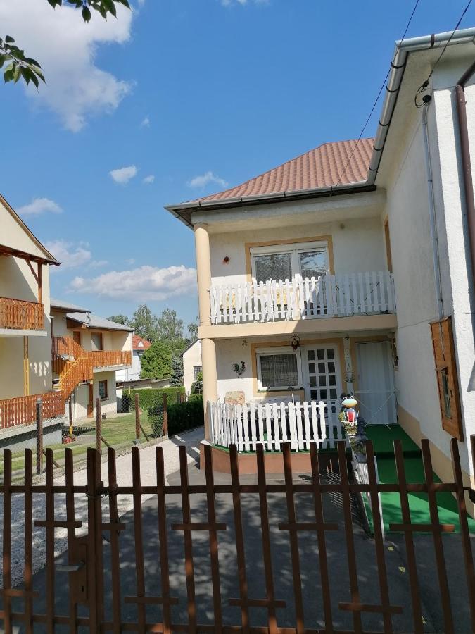 Ildiko Vendeghaz Heviz Apartment Exterior photo